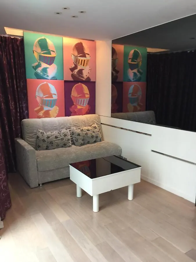 Aparthotel Knight On Wyndham Apartment Hong Kong